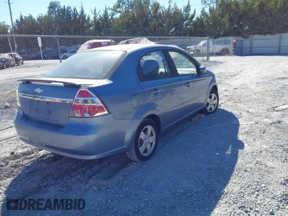 ✅ 2007 Chevrolet Aveo LS • VIN: KL1TD56637B113103 • Lot: 41706315. Wystawiony na IAAI z przebiegiem Nie podano. Bezpłatny archiwum sprzedaży aukcyjnych z USA i szczegółowy raport historii pojazdu na DreamBid. Zdjęcie 4.