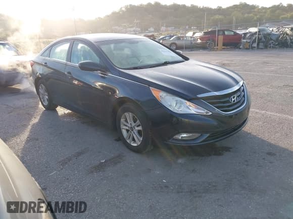 ✅ 2013 Hyundai Sonata GLS • VIN: 5NPEB4AC3DH730171 • Лот: 43525188. Опубликован ранее на IAAI с пробегом 126 873 миль. Бесплатный доступ к архиву аукционных продаж из США и подробный отчёт об истории автомобиля на DreamBid. Изображение 1.