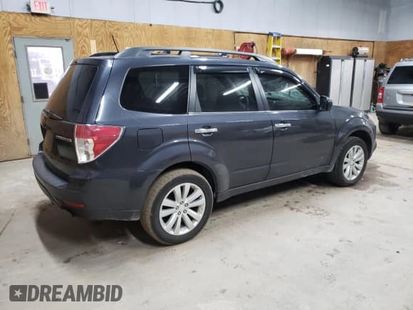 ✅ 2011 Subaru Forester X Premium • VIN: JF2SHBCC7BH700137 • Lot: 69188335. Wystawiony na Copart z przebiegiem 212 726 mil. Bezpłatny archiwum sprzedaży aukcyjnych z USA i szczegółowy raport historii pojazdu na DreamBid. Zdjęcie 3.