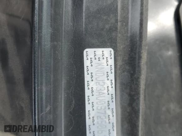 ✅ 2025 Kia Soul S • VIN: KNDJ23AU0S7250611 • Lot: 72052325. Listed on Copart with 10,559 mi. Free auction sales archive from the USA and detailed vehicle history report at DreamBid. Image 12.