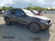 ✅ 2024 BMW X3 M • VIN: 5YM13EC00R9U80285 • Lot: 70680055. Wystawiony na Copart z przebiegiem Nie podano. Bezpłatny archiwum sprzedaży aukcyjnych z USA i szczegółowy raport historii pojazdu na DreamBid. Zdjęcie 4.