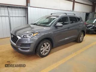 ✅ 2021 Hyundai Tucson Value • VIN: KM8J33A45MU328250 • Лот: 80210175. Опубликован ранее на Copart с пробегом 73 872 миль. Бесплатный доступ к архиву аукционных продаж из США и подробный отчёт об истории автомобиля на DreamBid. Изображение 1.