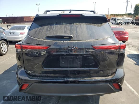 ✅ 2022 Toyota Highlander LE • VIN: 5TDZZRAHXNS554057 • Lot: 65375135. Wystawiony na Copart z przebiegiem 42 852 mil. Bezpłatny archiwum sprzedaży aukcyjnych z USA i szczegółowy raport historii pojazdu na DreamBid. Zdjęcie 6.