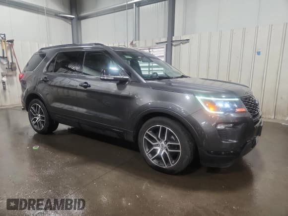✅ 2019 Ford Explorer Sport • VIN: 1FM5K8GT6KGA46744 • Lot: 84789315. Wystawiony na Copart z przebiegiem 128 795 mil. Bezpłatny archiwum sprzedaży aukcyjnych z USA i szczegółowy raport historii pojazdu na DreamBid. Zdjęcie 4.