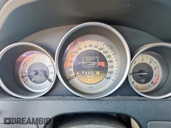 ✅ 2012 Mercedes-Benz C 250 Sport • VIN: WDDGF4HB3CR225061 • Lot: 86171855. Wystawiony na Copart z przebiegiem 114 949 mil. Bezpłatny archiwum sprzedaży aukcyjnych z USA i szczegółowy raport historii pojazdu na DreamBid. Zdjęcie 9.