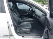 ✅ 2018 Audi S4 Premium Plus • VIN: WAUB4AF46JA002468 • Lot: 42722011. Wystawiony na IAAI z przebiegiem 124 155 mil. Bezpłatny archiwum sprzedaży aukcyjnych z USA i szczegółowy raport historii pojazdu na DreamBid. Zdjęcie 5.