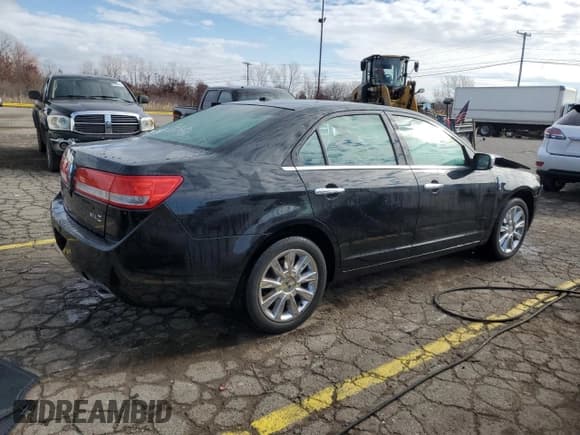 ✅ 2010 Lincoln MKZ • VIN: 3LNHL2GC9AR647502 • Lot: 92352885. Listed on Copart with Not provided. Free auction sales archive from the USA and detailed vehicle history report at DreamBid. Image 3.