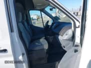 ✅ 2015 Ford Transit • VIN: 1FTYR2XMXFKA99999 • Lot: 43363917. Wystawiony na IAAI z przebiegiem 204 210 mil. Bezpłatny archiwum sprzedaży aukcyjnych z USA i szczegółowy raport historii pojazdu na DreamBid. Zdjęcie 5.