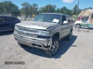 ✅ 2003 Chevrolet Tahoe LS • VIN: 1GNEC13Z93R101977 • Lot: 43299440. Wystawiony na IAAI z przebiegiem 173 016 mil. Bezpłatny archiwum sprzedaży aukcyjnych z USA i szczegółowy raport historii pojazdu na DreamBid. Zdjęcie 2.