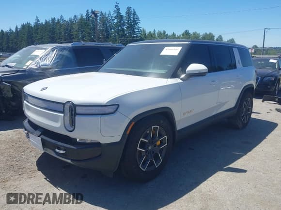 ✅ 2023 Rivian R1S Launch Edition • VIN: 7PDSGABL5PN003628 • Лот: 42666344. Опубликован ранее на IAAI с пробегом 35 106 миль. Бесплатный доступ к архиву аукционных продаж из США и подробный отчёт об истории автомобиля на DreamBid. Изображение 21.