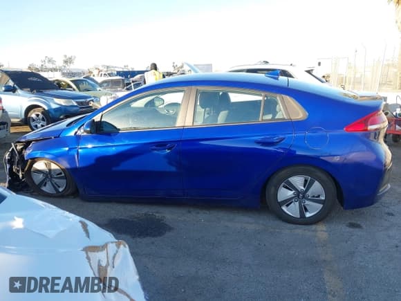 ✅ 2021 Hyundai Ioniq Blue • VIN: KMHC65LC8MU255858 • Lot: 41308519. Wystawiony na IAAI z przebiegiem 43 673 mil. Bezpłatny archiwum sprzedaży aukcyjnych z USA i szczegółowy raport historii pojazdu na DreamBid. Zdjęcie 15.