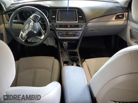 ✅ 2019 Hyundai Sonata • VIN: KMHE14L24KA093783 • Лот: 65738025. Опубликован ранее на Copart с пробегом Не указан. Бесплатный доступ к архиву аукционных продаж из США и подробный отчёт об истории автомобиля на DreamBid. Изображение 8.