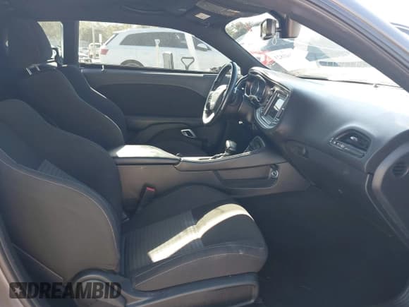 ✅ 2022 Dodge Challenger GT • VIN: 2C3CDZJG2NH230065 • Lot: 43441823. Wystawiony na IAAI z przebiegiem 64 430 mil. Bezpłatny archiwum sprzedaży aukcyjnych z USA i szczegółowy raport historii pojazdu na DreamBid. Zdjęcie 5.