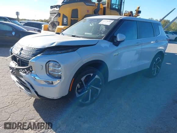 2023 Mitsubishi Outlander SE z VIN JA4T5UA94PZ015149, wystawiony jako IAAI lot #43378201 z przebiegiem 19 516 mil mil oraz . Historia ofert i sprzedaży dostępna na DreamBid. Obrazek 2.