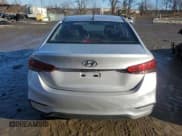 ✅ 2018 Hyundai Accent SEL • VIN: 3KPC24A31JE015459 • Lot: 85662274. Wystawiony na Copart z przebiegiem 131 409 mil. Bezpłatny archiwum sprzedaży aukcyjnych z USA i szczegółowy raport historii pojazdu na DreamBid. Zdjęcie 6.