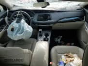 ✅ 2019 Cadillac XT4 FWD Luxury • VIN: 1GYAZAR45KF201750 • Lot: 62211595. Wystawiony na Copart z przebiegiem 60 371 mil. Bezpłatny archiwum sprzedaży aukcyjnych z USA i szczegółowy raport historii pojazdu na DreamBid. Zdjęcie 8.