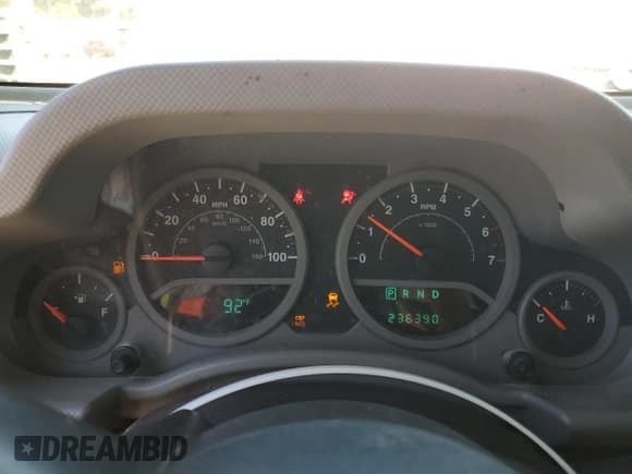 ✅ 2007 Jeep Wrangler X • VIN: 1J4GA39197L114235 • Lot: 63981065. Listed on Copart with 236,390 mi. Free auction sales archive from the USA and detailed vehicle history report at DreamBid. Image 9.