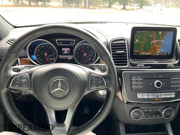 ✅ 2018 Mercedes-Benz GL 450 • VIN: 4JGDF6EE9JA997191 • Lot: 48873724. Listed on Copart with 209,501 mi. Free auction sales archive from the USA and detailed vehicle history report at DreamBid. Image 7.
