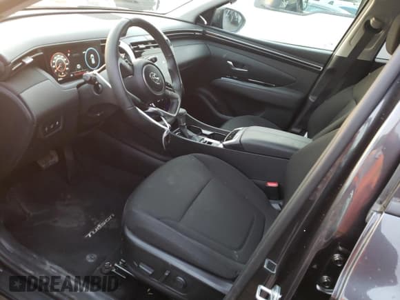 ✅ 2022 Hyundai Tucson SEL • VIN: 5NMJF3AE3NH105587 • Lot: 72389172. Wystawiony na Copart z przebiegiem 14 896 mil. Bezpłatny archiwum sprzedaży aukcyjnych z USA i szczegółowy raport historii pojazdu na DreamBid. Zdjęcie 7.