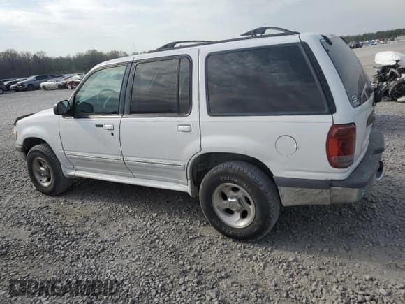 ✅ 1998 Ford Explorer XL • VIN: 1FMZU32EXWUA38970 • Лот: 44991615. Опубликован ранее на Copart с пробегом 298 655 миль. Бесплатный доступ к архиву аукционных продаж из США и подробный отчёт об истории автомобиля на DreamBid. Изображение 2.