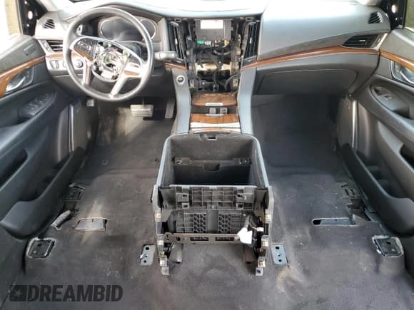 ✅ 2019 Cadillac Escalade ESV Luxury • VIN: 1GYS4HKJ1KR141928 • Lot: 82325685. Wystawiony na Copart z przebiegiem 64 828 mil. Bezpłatny archiwum sprzedaży aukcyjnych z USA i szczegółowy raport historii pojazdu na DreamBid. Zdjęcie 8.