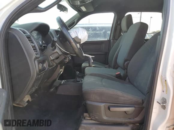 ✅ 2022 Ram 3500 Tradesman • VIN: 3C63R3GJ9NG288971 • Лот: 86701745. Опубликован ранее на Copart с пробегом 115 522 миль. Бесплатный доступ к архиву аукционных продаж из США и подробный отчёт об истории автомобиля на DreamBid. Изображение 7.