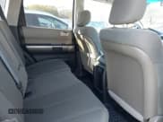 ✅ 2005 Mitsubishi Endeavor LS • VIN: 4A4MM21SX5E071033 • Lot: 43884359. Listed on IAAI with 300,180 mi. Free auction sales archive from the USA and detailed vehicle history report at DreamBid. Image 8.