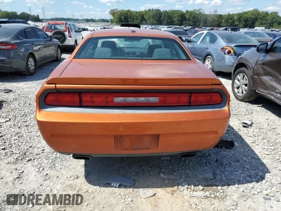 ✅ 2011 Dodge Challenger R/T • VIN: 2B3CJ5DT6BH533904 • Lot: 72046354. Wystawiony na Copart z przebiegiem 85 948 mil. Bezpłatny archiwum sprzedaży aukcyjnych z USA i szczegółowy raport historii pojazdu na DreamBid. Zdjęcie 6.