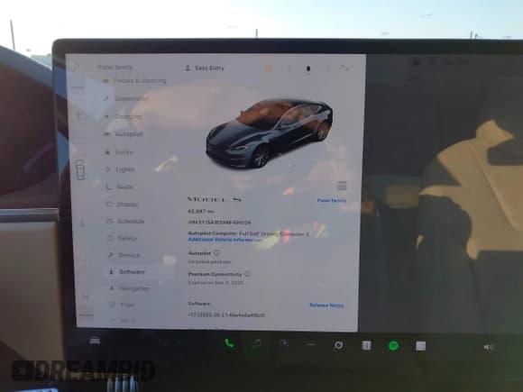 ✅ 2022 Tesla Model S • VIN: 5YJSA1E59NF491029 • Lot: 43756895. Wystawiony na IAAI z przebiegiem 42 897 mil. Bezpłatny archiwum sprzedaży aukcyjnych z USA i szczegółowy raport historii pojazdu na DreamBid. Zdjęcie 7.