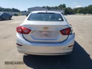 ✅ 2017 Chevrolet Cruze LT • VIN: 1G1BE5SM4H7223824 • Lot: 81200345. Wystawiony na Copart z przebiegiem 128 974 mil. Bezpłatny archiwum sprzedaży aukcyjnych z USA i szczegółowy raport historii pojazdu na DreamBid. Zdjęcie 6.