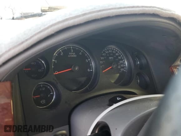 ✅ 2010 Chevrolet Suburban LT • VIN: 1GNUKJE37AR214993 • Lot: 75184864. Listed on Copart with Not provided. Free auction sales archive from the USA and detailed vehicle history report at DreamBid. Image 9.