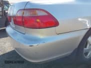 ✅ 1998 Honda Accord EX • VIN: 1HGCG5656WA219042 • Лот: 43031431. Опубликован ранее на IAAI с пробегом 153 934 миль. Бесплатный доступ к архиву аукционных продаж из США и подробный отчёт об истории автомобиля на DreamBid. Изображение 16.