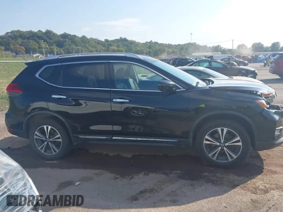 ✅ 2017 Nissan Rogue S • VIN: JN8AT2MV6HW014849 • Лот: 43450956. Опубликован ранее на IAAI с пробегом 201 356 миль. Бесплатный доступ к архиву аукционных продаж из США и подробный отчёт об истории автомобиля на DreamBid. Изображение 13.