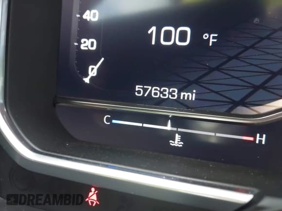 ✅ 2022 GMC Sierra 1500 • VIN: 3GTUUGET6NG585901 • Lot: 42601844. Wystawiony na IAAI z przebiegiem 57 633 mil. Bezpłatny archiwum sprzedaży aukcyjnych z USA i szczegółowy raport historii pojazdu na DreamBid. Zdjęcie 15.