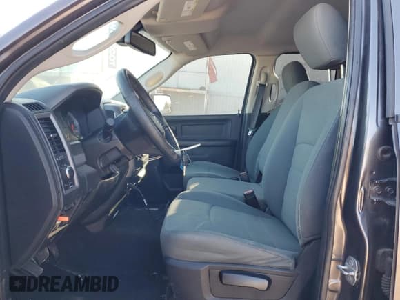 ✅ 2017 Ram 1500 Express • VIN: 1C6RR6FGXHS630006 • Lot: 89659765. Wystawiony na Copart z przebiegiem 173 537 mil. Bezpłatny archiwum sprzedaży aukcyjnych z USA i szczegółowy raport historii pojazdu na DreamBid. Zdjęcie 7.