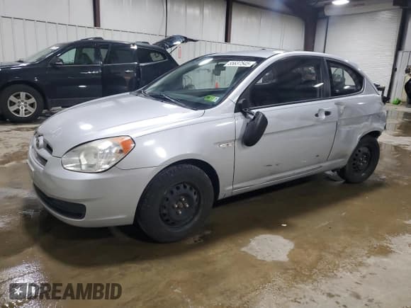 ✅ 2008 Hyundai Accent GS • VIN: KMHCM36C88U057776 • Лот: 55637545. Опубликован ранее на Copart с пробегом 127 588 миль. Бесплатный доступ к архиву аукционных продаж из США и подробный отчёт об истории автомобиля на DreamBid. Изображение 1.