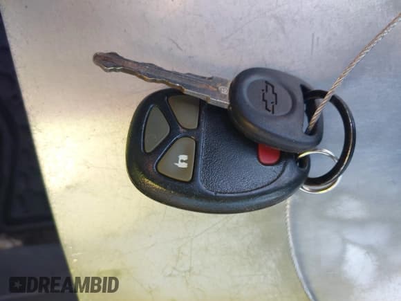 ✅ 2008 Chevrolet Equinox LT • VIN: 2CNDL33F986021356 • Лот: 42558511. Опубликован ранее на IAAI с пробегом 213 936 миль. Бесплатный доступ к архиву аукционных продаж из США и подробный отчёт об истории автомобиля на DreamBid. Изображение 11.