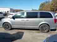 2017 Dodge Grand Caravan GT с VIN 2C4RDGEG1HR639029, выставлен на аукционе IAAI как лот 43488066 с пробегом Не указан миль и . История ставок и продаж доступна на DreamBid. Изображение 14.