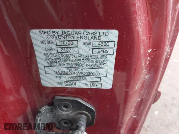 ✅ 1998 Jaguar XK • VIN: SAJGX2245WC030030 • Lot: 41788237. Listed on IAAI with 131,822 mi. Free auction sales archive from the USA and detailed vehicle history report at DreamBid. Image 9.