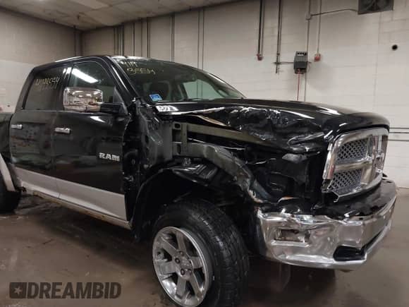 2010 Dodge 1500 Sport z VIN 1D7RV1CT3AS122917, wystawiony jako IAAI lot #41193554 z przebiegiem 109 827 mil mil oraz . Historia ofert i sprzedaży dostępna na DreamBid. Obrazek 6.