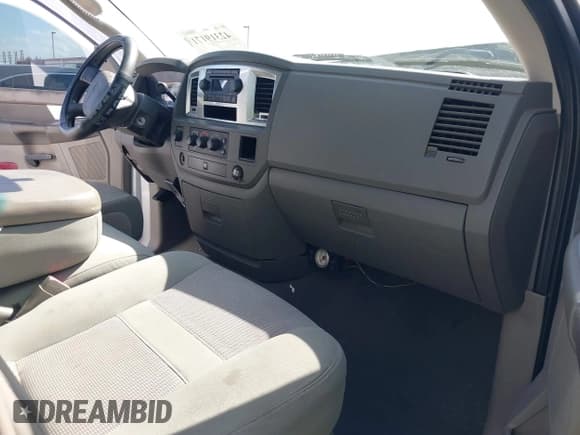 ✅ 2007 Dodge 2500 SLT • VIN: 1D7KS28AX7J617833 • Lot: 42319171. Listed on IAAI with 334,920 mi. Free auction sales archive from the USA and detailed vehicle history report at DreamBid. Image 5.