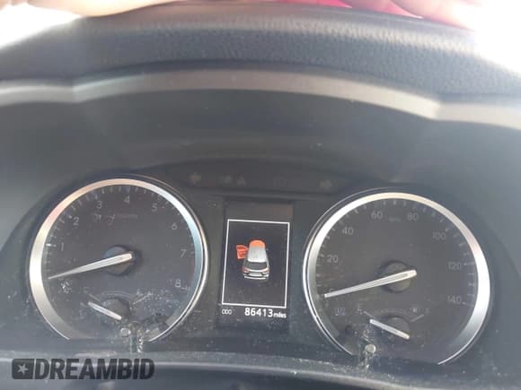 ✅ 2019 Toyota Highlander XLE • VIN: 5TDKZRFH0KS558334 • Lot: 43333948. Listed on IAAI with 86,413 mi. Free auction sales archive from the USA and detailed vehicle history report at DreamBid. Image 7.