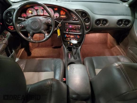 ✅ 2005 Pontiac Bonneville GXP • VIN: 1G2HZ54Y35U122507 • Lot: 87208494. Wystawiony na Copart z przebiegiem 139 196 mil. Bezpłatny archiwum sprzedaży aukcyjnych z USA i szczegółowy raport historii pojazdu na DreamBid. Zdjęcie 8.