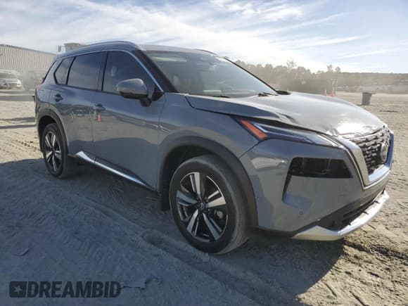 ✅ 2022 Nissan Rogue Platinum • VIN: JN8BT3DC4NW118101 • Lot: 90116345. Wystawiony na Copart z przebiegiem 60 286 mil. Bezpłatny archiwum sprzedaży aukcyjnych z USA i szczegółowy raport historii pojazdu na DreamBid. Zdjęcie 4.