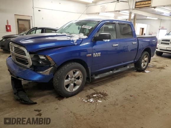 ✅ 2015 Ram 1500 Lone Star • VIN: 1C6RR7LT6FS611182 • Lot: 88414185. Listed on Copart with 207,274 mi. Free auction sales archive from the USA and detailed vehicle history report at DreamBid. Image 1.
