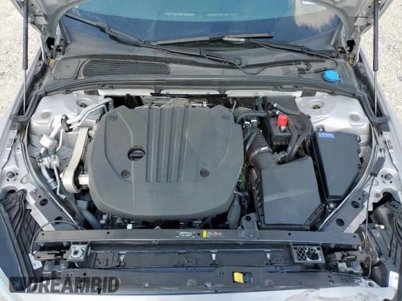 ✅ 2024 Volvo S60 Core Dark Theme • VIN: 7JRL12FK4RG321432 • Lot: 84914635. Listed on Copart with 25,401 mi. Free auction sales archive from the USA and detailed vehicle history report at DreamBid. Image 11.