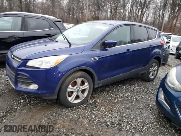 ✅ 2013 Ford Escape SE • VIN: 1FMCU0GX9DUC83898 • Lot: 93246065. Wystawiony na Copart z przebiegiem 91 239 mil. Bezpłatny archiwum sprzedaży aukcyjnych z USA i szczegółowy raport historii pojazdu na DreamBid. Zdjęcie 1.