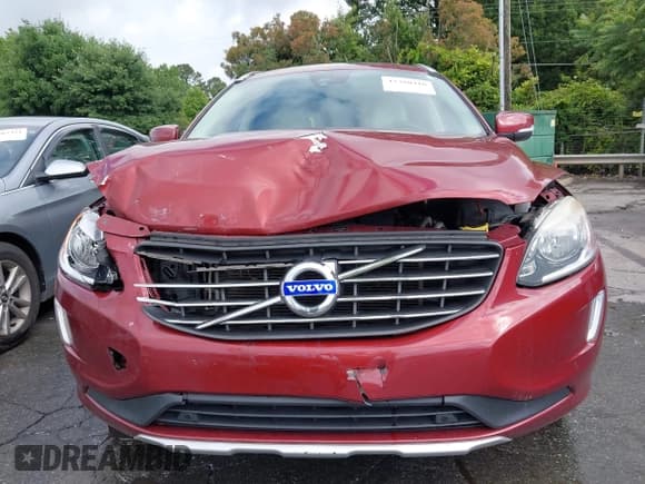 ✅ 2015 Volvo XC60 T6 • VIN: YV4902RKXF2669393 • Lot: 42380410. Listed on IAAI with 124,258 mi. Free auction sales archive from the USA and detailed vehicle history report at DreamBid. Image 12.