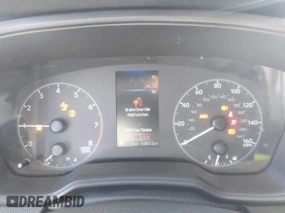 ✅ 2024 Toyota Corolla LE • VIN: 5YFB4MDEXRP140800 • Lot: 43359907. Wystawiony na IAAI z przebiegiem 33 872 mil. Bezpłatny archiwum sprzedaży aukcyjnych z USA i szczegółowy raport historii pojazdu na DreamBid. Zdjęcie 15.