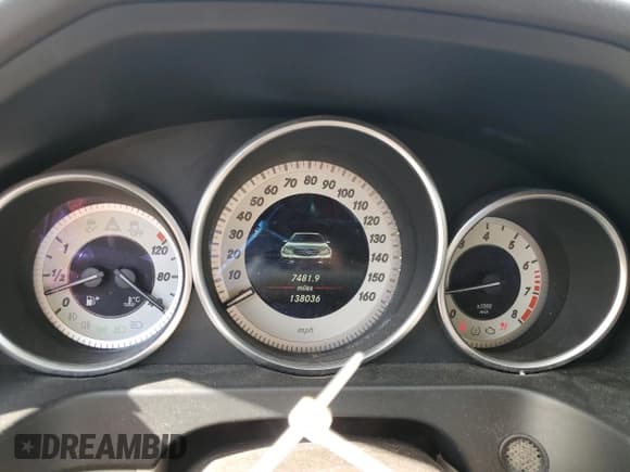 ✅ 2015 Mercedes-Benz E 350 Luxury • VIN: WDDHF8JB8FB167645 • Лот: 90078005. Опубликован ранее на Copart с пробегом 138 036 миль. Бесплатный доступ к архиву аукционных продаж из США и подробный отчёт об истории автомобиля на DreamBid. Изображение 9.